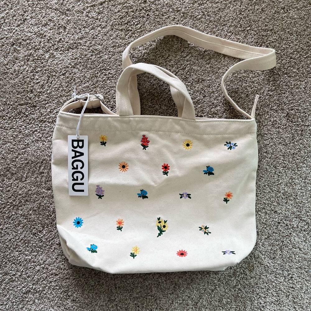 Horizontal Zip Duck Bag by Baggu
